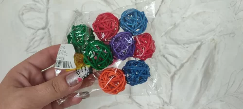 10pcs Multicolor Sepak Takraw Bird Chew Toy - Pet Bird Scratching & Chewing Supplies photo review