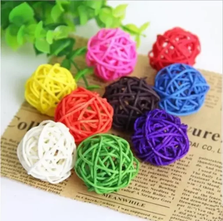 10pcs Multicolor Sepak Takraw Bird Chew Toy - Pet Bird Scratching & Chewing Supplies photo review