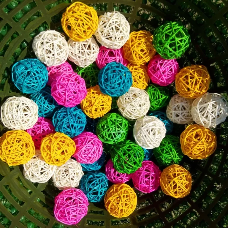 10pcs Multicolor Sepak Takraw Bird Chew Toy - Pet Bird Scratching & Chewing Supplies photo review