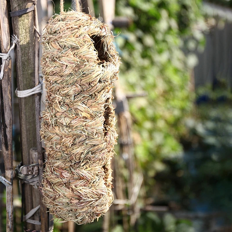 Hand-Woven Grass Bird Nest - 3 Holes, Comfortable Outdoor Aviary