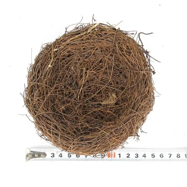 圓形藤製鳥巢