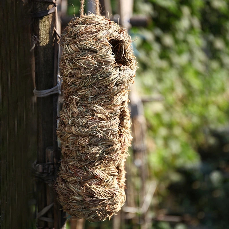 Hand-Woven Grass Bird Nest - 3 Holes, Comfortable Outdoor Aviary